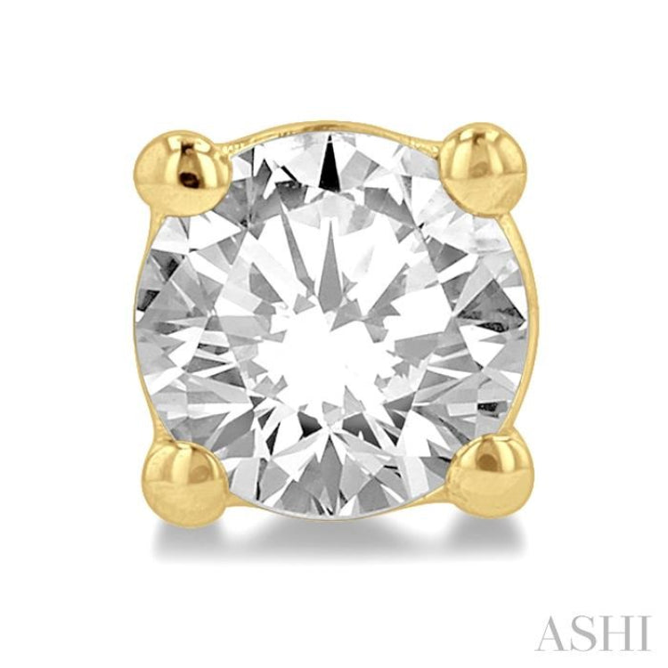 1/2 Ctw Round Cut Diamond Stud Earrings in 14K Yellow Gold