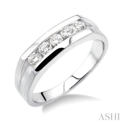 1/2 Ctw Channel Set Round Cut Diamonds Men's Band in 14K White Gold
