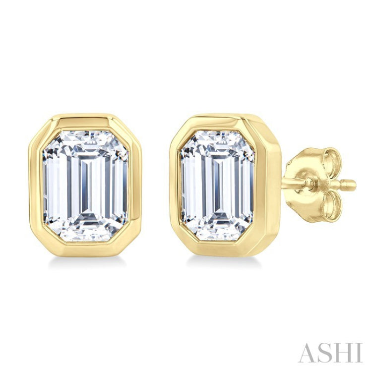 3/8 Ctw Emerald Pie Cut Diamond Fashion Stud Earrings in 14K Yellow Gold