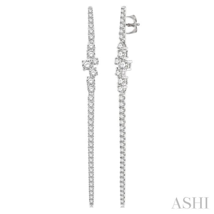 1 Ctw Scatter Center Round Cut Diamond Long Earring in 14K White Gold