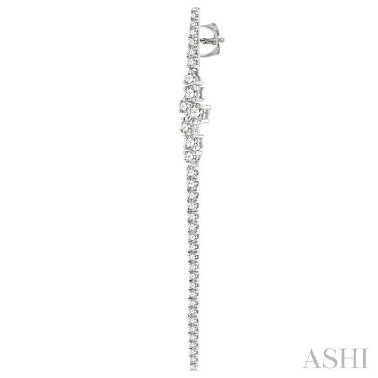 1 Ctw Scatter Center Round Cut Diamond Long Earring in 14K White Gold
