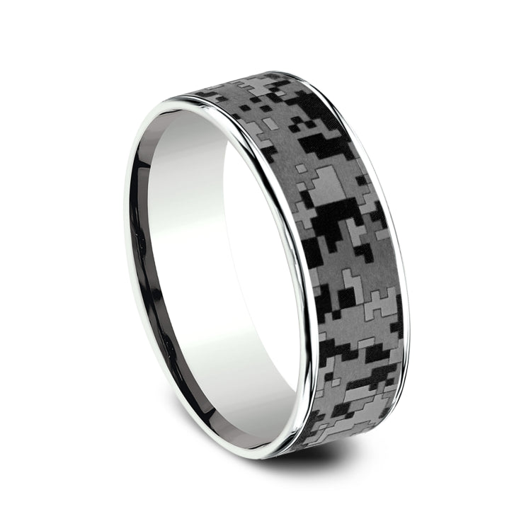 THE DIGITAL CAMO