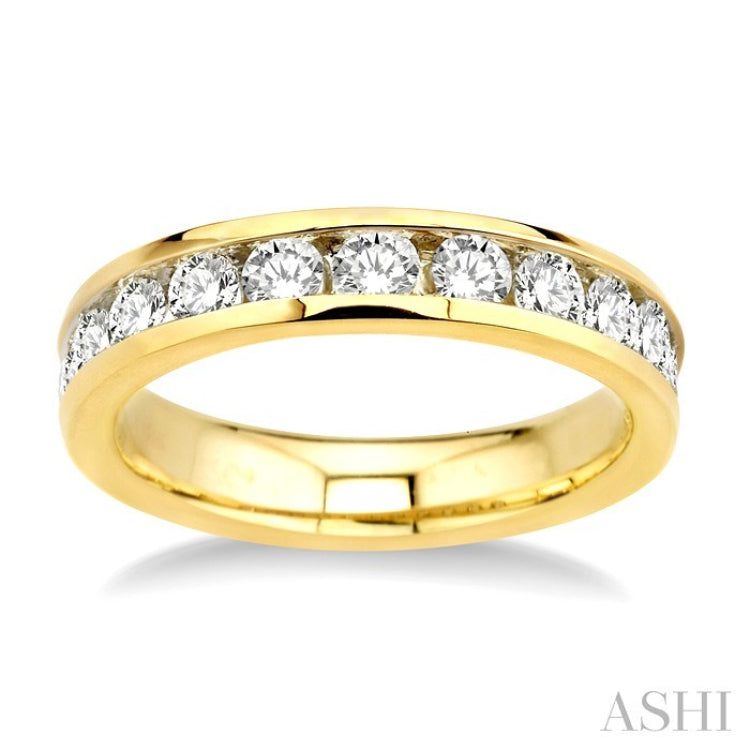1 Ctw Round Cut Diamond Wedding Band in 14K Yellow Gold