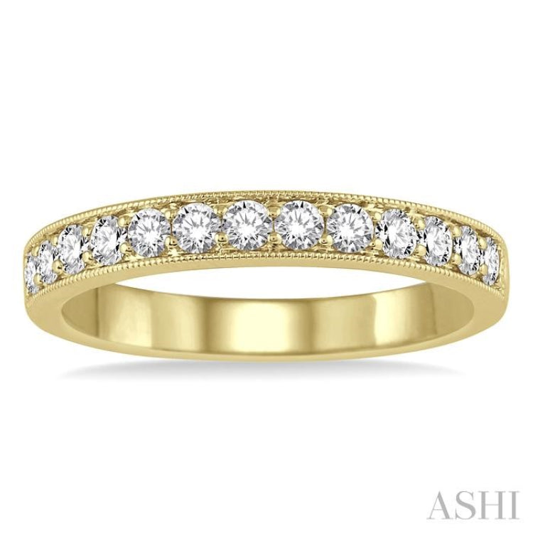 1/2 Ctw Round Cut Diamond Wedding Band in 14K Yellow Gold
