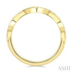1/10 Ctw Round Cut Diamond Wedding Band in 14K Yellow Gold