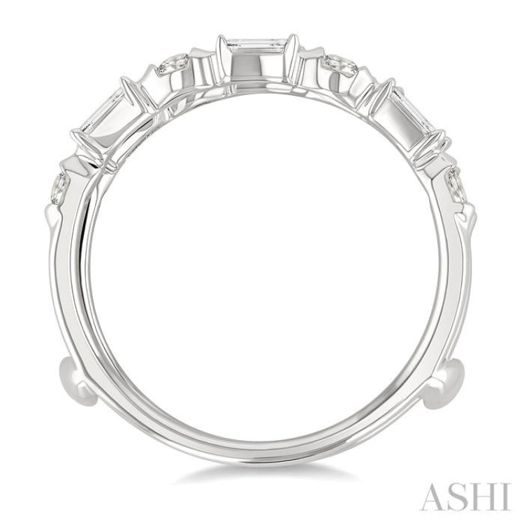 1/2 Ctw Baguette and Round Cut Diamond Link Insert Ring in 14K White Gold