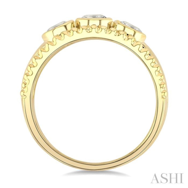 3/4 Ctw 3-Stone Bezel Set Round Cut Diamond Fashion Ring in 14K Yellow Gold
