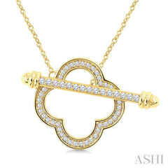 1/3 Ctw Clover Frame Round Cut Diamond Fashion Toggle Necklace in 10K Yellow Gold