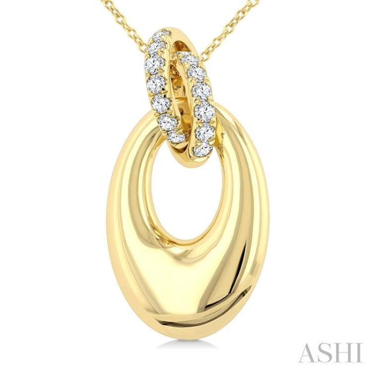 1/3 Ctw Interlocked Circle Round Cut Diamond Oval Shaped Fashion Pendant With Chain in 14K Yellow Gold