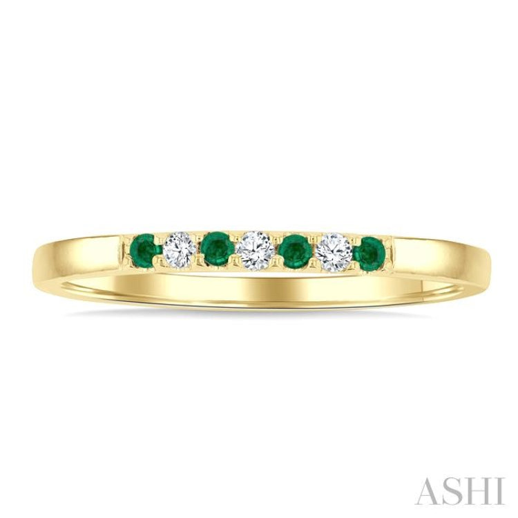 1/20 Ctw 1.55 MM Round Cut Emerald and Round Cut Diamond Precious Fashion Band in 10K Yellow Gold