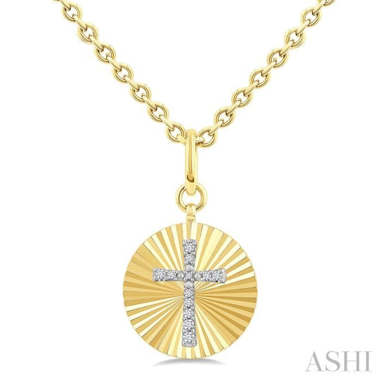 1/10 Ctw Latin Cross Round Cut Diamond Fluted Circle Medallion Pendant With Chain in Yellow Gold Vermeil