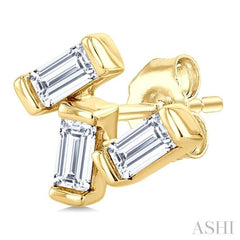 1/5 Ctw Baguette Diamond Petite Fashion Earrings in 10K Yellow Gold