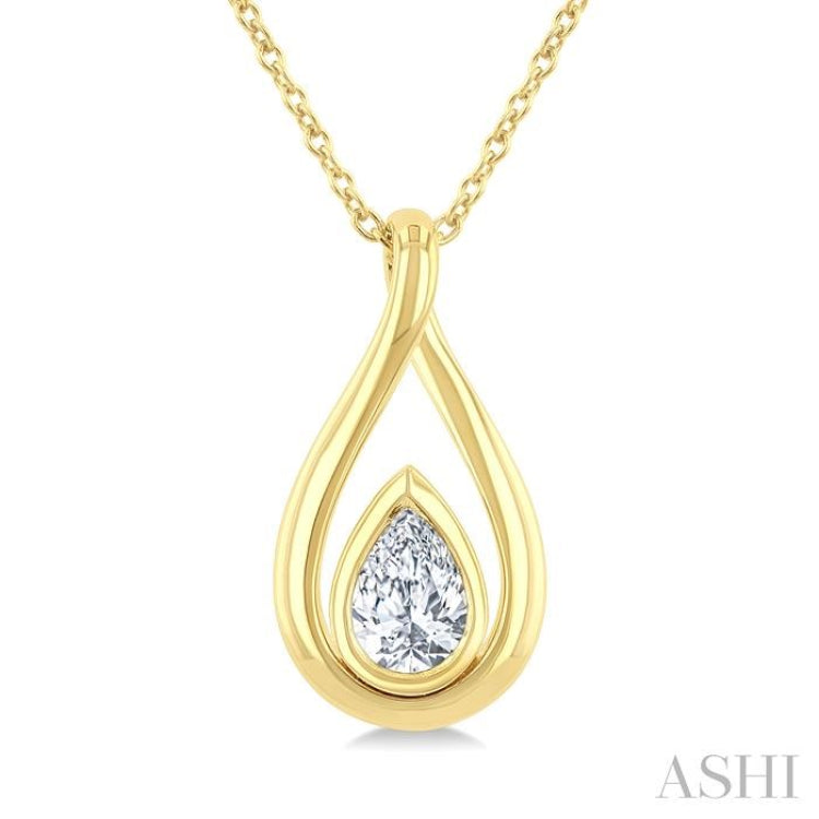 1/3 Ctw Nested Tear Drop Pear Cut Diamond Fashion Pendant With Chain in 14K Yellow Gold