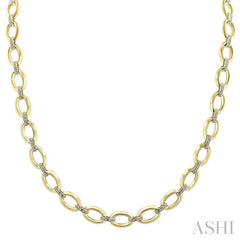 1/4 Ctw Bold Oval Link Round Cut Diamond Necklace in Yellow Gold Vermeil