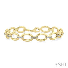 1/10 Ctw Bold Oval Link Round Cut Diamond Fashion Bracelet in Yellow Gold Vermeil