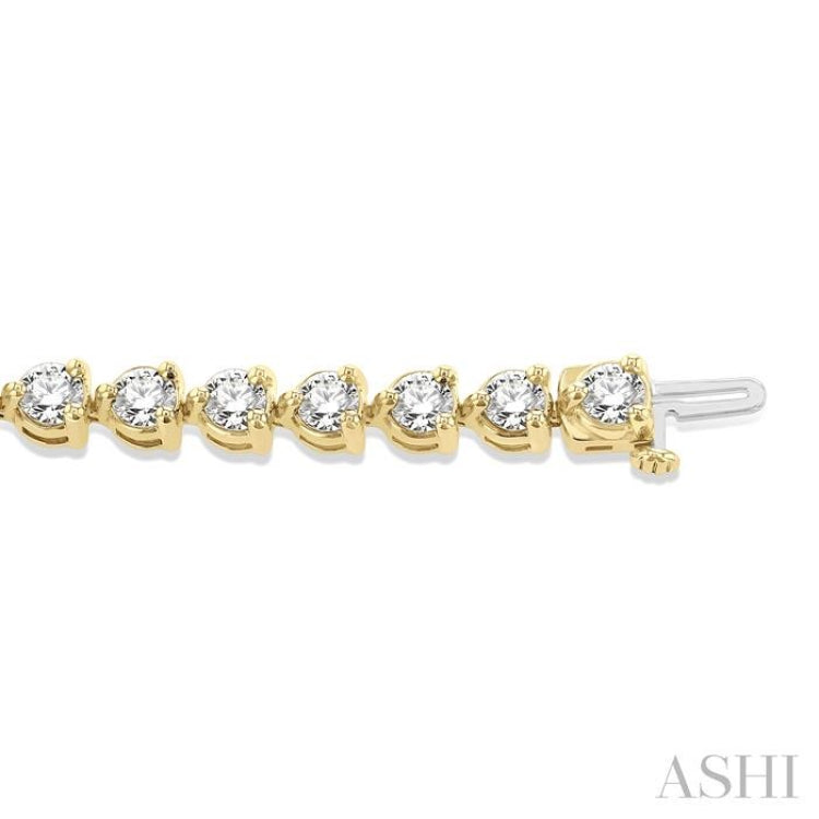 9 Ctw 3 Prong Round Cut Diamond Tennis Bracelet in 14K Yellow Gold