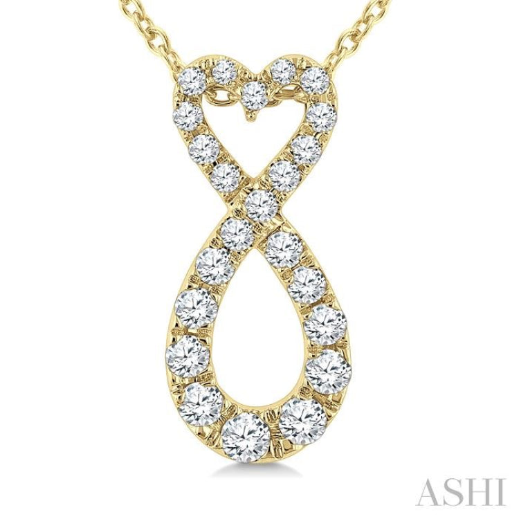 1/4 Ctw Heart Shape Round Cut Diamond Infinity Fashion Pendant With Chain in 10K Yellow Gold