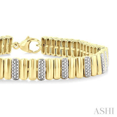 1/6 Ctw Bold Ribbed Round Cut Diamond Fashion Bracelet in Yellow Gold Vermeil