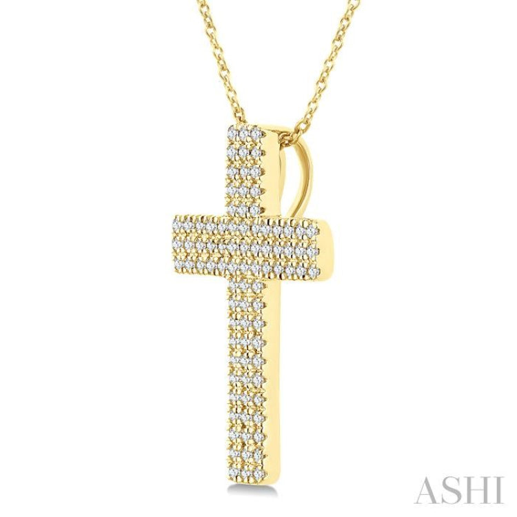 1/4 Ctw Roman Cross Triple Row Round Cut Diamond Fashion Pendant With Chain in 10K Yellow Gold