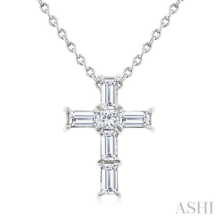 1/6 Ctw Princess and Baguette Cut Diamond Cross Petite Fashion Pendant With Chain in 10K White Gold