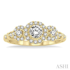 1/2 Ctw Round Cut Diamond Engagement Ring with 1/5 Ct Round Cut Center Stone in 14K Yellow Gold