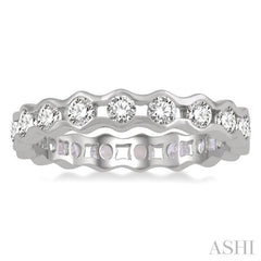 1 Ctw Lattice Round Cut Diamond Eternity Wedding Band in 14K White Gold
