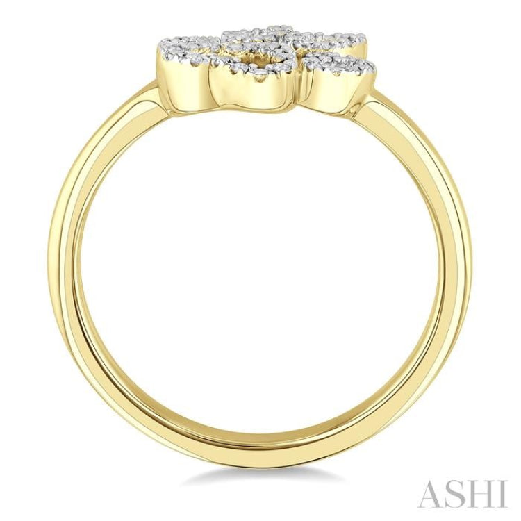 1/20 Ctw Dog Paw Round Cut Diamond Ring in Yellow Gold Vermeil