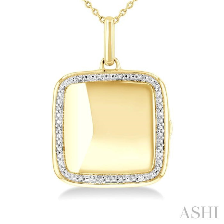 1/10 Ctw Square Shape Round Cut Diamond Keepsake Locked Pendant With Chain in Yellow Gold Vermeil