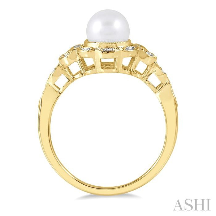 6.5 MM Cultured Pearl and 1/20 Ctw Round Cut Diamond Ring in Yellow Gold Vermeil