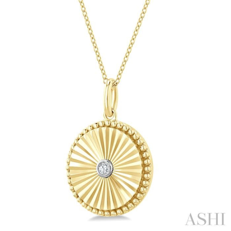 1/20 Ctw Round Fluted Medallion Round Cut Diamond Pirouette Pendant With Chain in Yellow Gold Vermeil