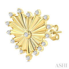 1/5 Ctw Round Cut Diamond Pirouette Heart Fluted Fashion Earrings in 10K Yellow Gold