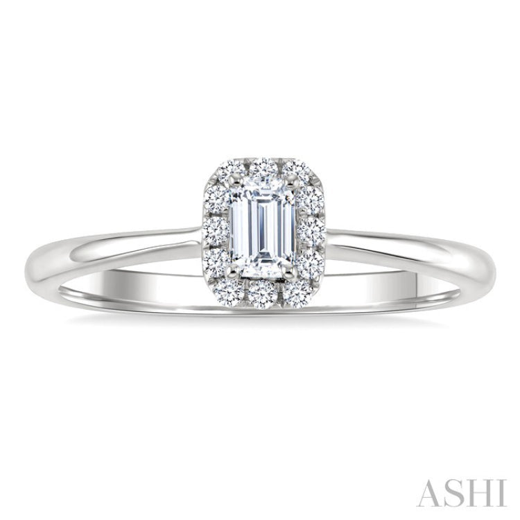 1/4 Ctw Octagon and Round Cut Diamond Fashion Halo Ring in 14K White Gold