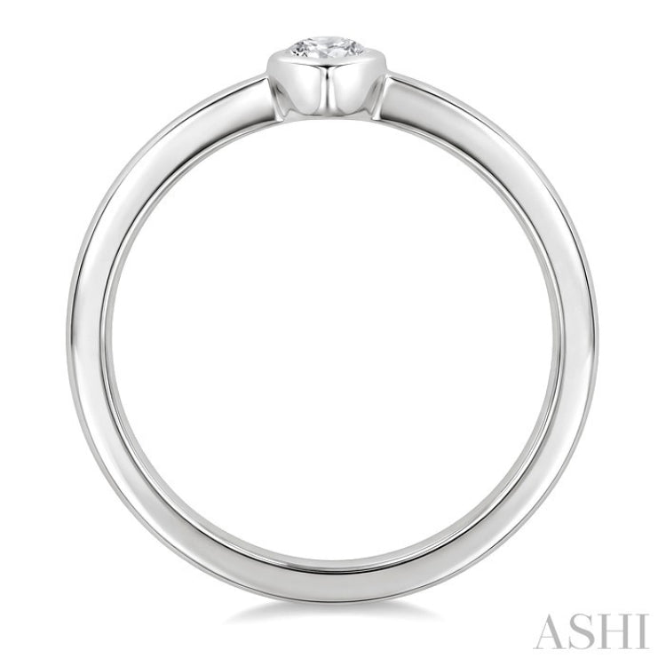 1/5 Ctw Bezel Set Heart Cut Diamond Fashion Ring in 14K White Gold