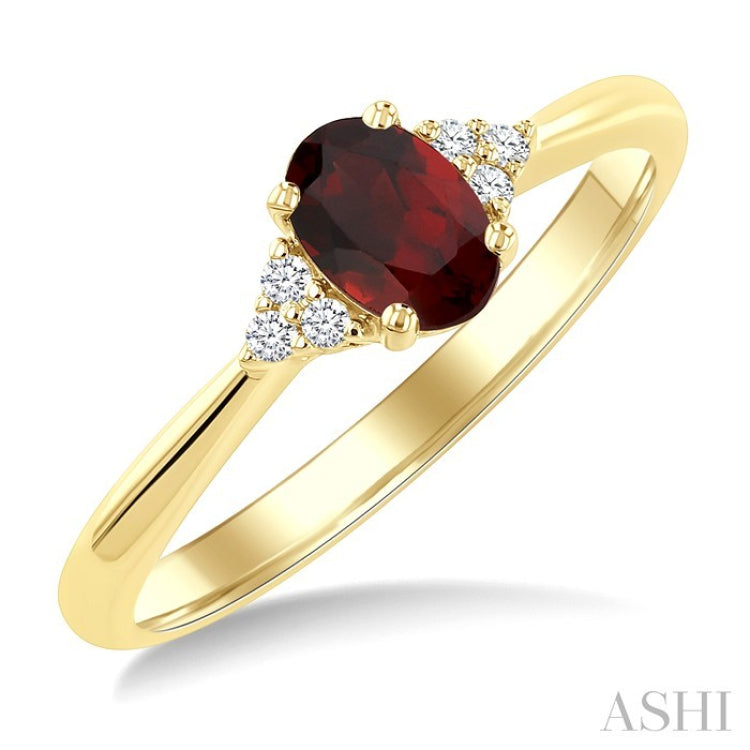 1/20 Ctw Oval Cut 6X4 MM Garnet and Round Cut Diamond semi-precious Ring in 10K Yellow Gold