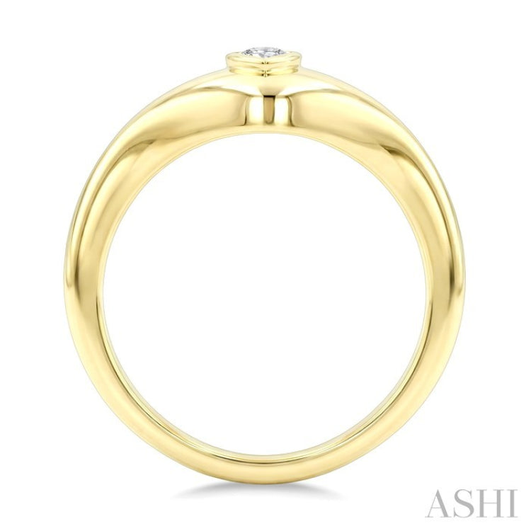 1/5 Ctw Marquise Cut Golden Glow Diamond Fashion Signet Ring in 10K Yellow Gold