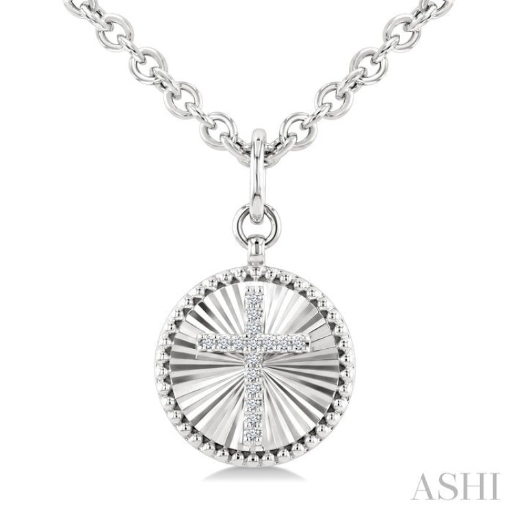 1/10 Ctw Latin Cross Round Cut Diamond Round Fluted Medallion Fashion Pendant With Chain in Sterling Silver