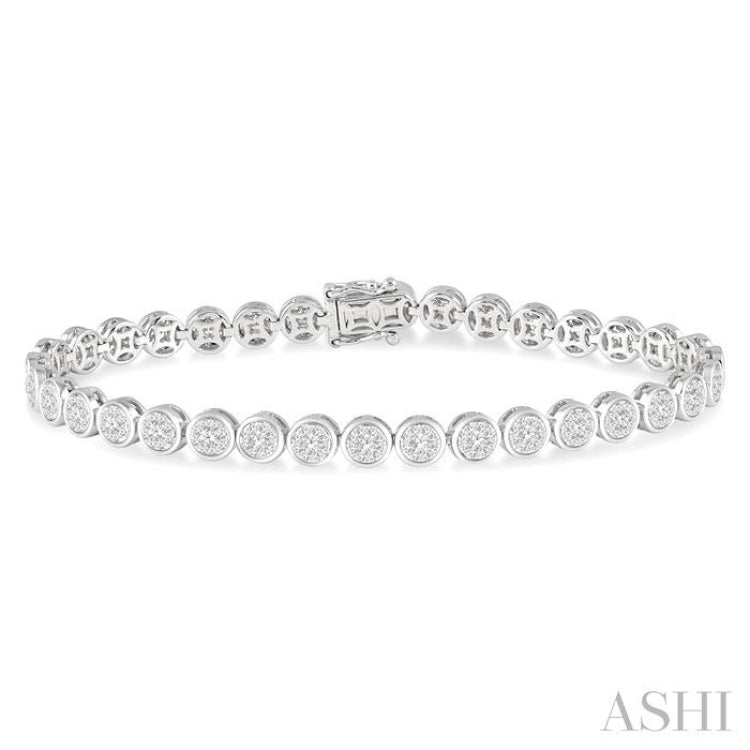 3 Ctw Lovebright Round Cut Diamond Bracelet in 14K White Gold
