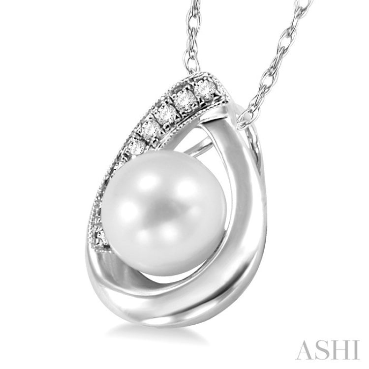 6.5 MM Round Shape Cultured Pearl and 1/20 Ctw Round Cut Diamond Pendant in 14K White Gold with Chain