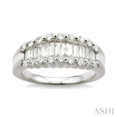 1 ctw Baguette and Round Cut Diamond Band in 14K White Gold