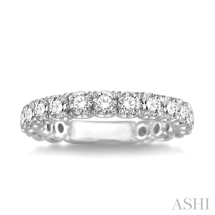 3/4 ctw Round Cut Diamond Wedding Band in 14K White Gold