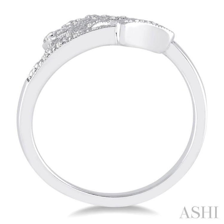 1/20 ctw Round Cut Diamond Arrow Ring in Sterling Silver