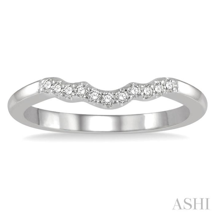 1/10 Ctw Waves Center Round Cut Diamond Wedding Band in 14K White Gold