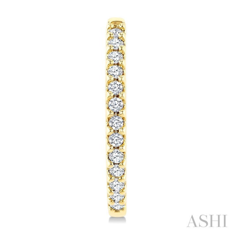 1/5 Ctw Round Cut Diamond Hoop Earrings in 10K Yellow Gold