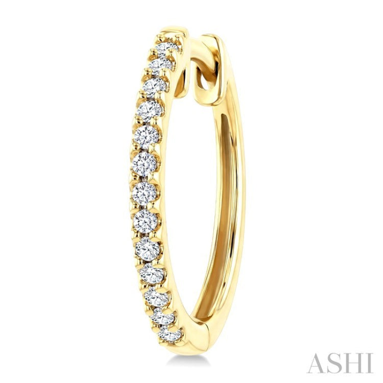 1/5 Ctw Round Cut Diamond Hoop Earrings in 10K Yellow Gold