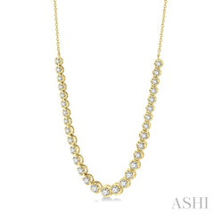 2 Ctw Round Cut Diamond Illusion Necklace in 14K Yellow Gold