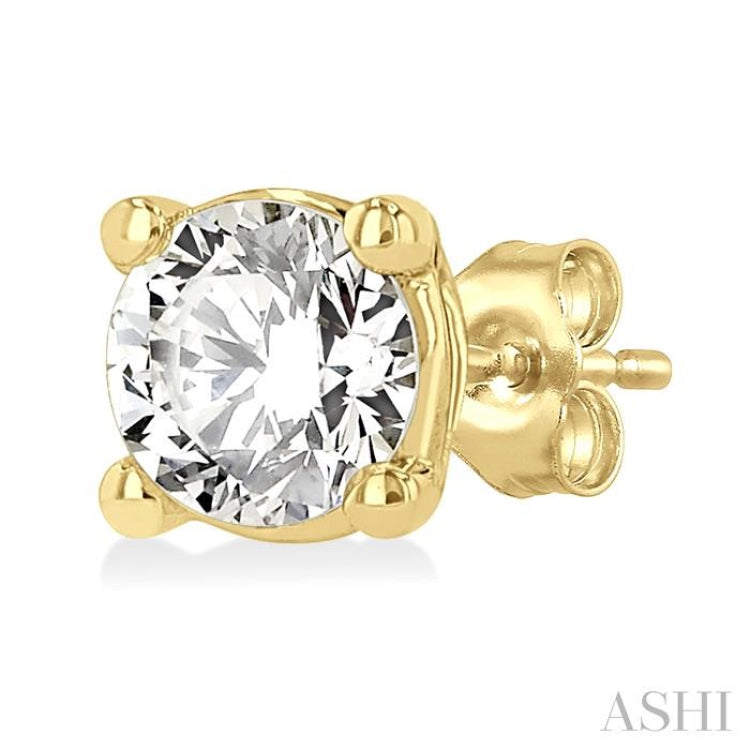 1/3 Ctw Round Cut Diamond Stud Earrings in 14K Yellow Gold