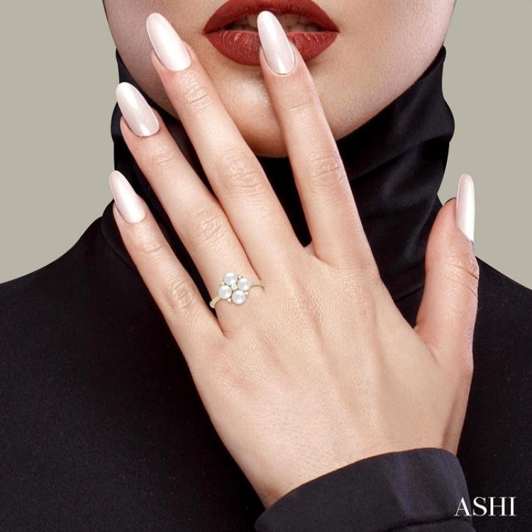 5x5 MM Round Shape Floral Cultured Pearls and 1/6 Ctw Round Cut Diamond Fashion Ring in 10K Yellow Gold