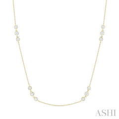 1 1/2 Ctw Three Stone Bezel Set Round Cut Diamond Station Necklace in 14K Yellow Gold
