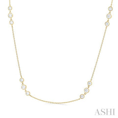 1 1/2 Ctw Three Stone Bezel Set Round Cut Diamond Station Necklace in 14K Yellow Gold