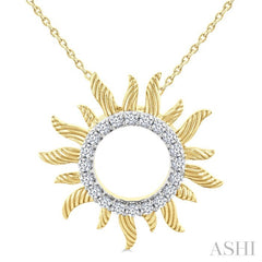1/4 Ctw Textured Sunburst Round Cut Diamond Pirouette Fashion Pendant With Chain in 14K Yellow Gold